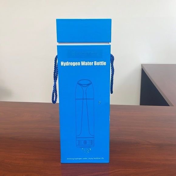 Hydrogen water bottle - Picture 1 of 4